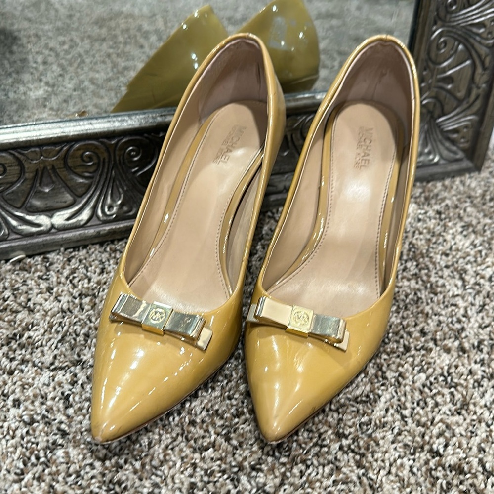 Michael Kors tan heels